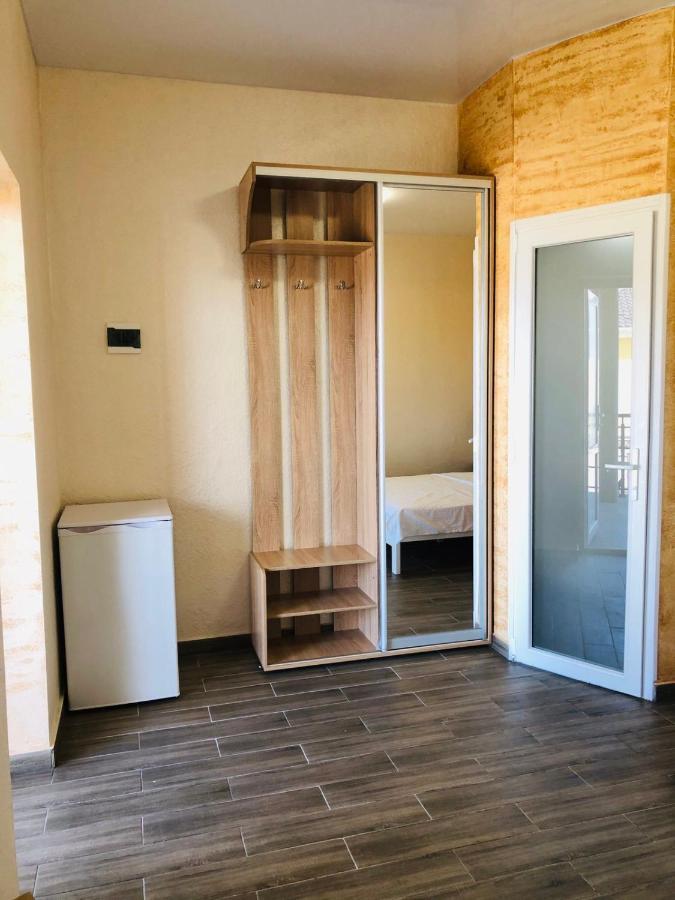 Rapana Hotel Zatoka Buitenkant foto