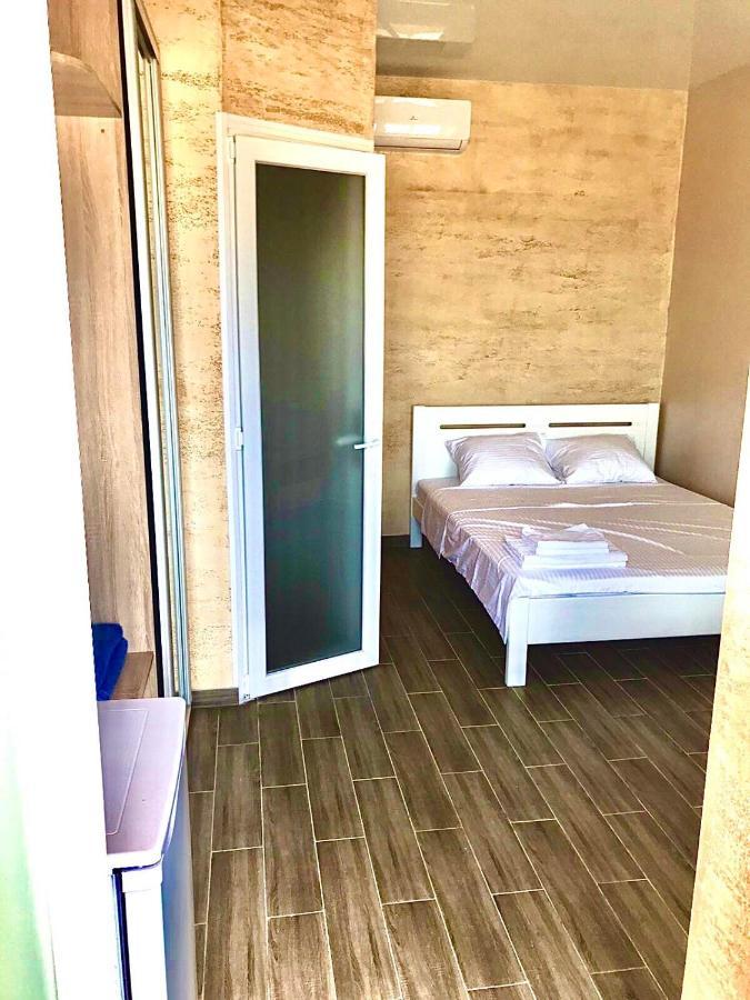 Rapana Hotel Zatoka Buitenkant foto
